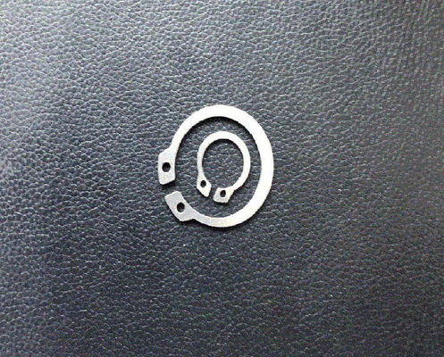 ステンレス鋼の固定リング M10 M12 M14 M16 M18 M20 M22 M24 M27 M30 GB894.1 シャフト用