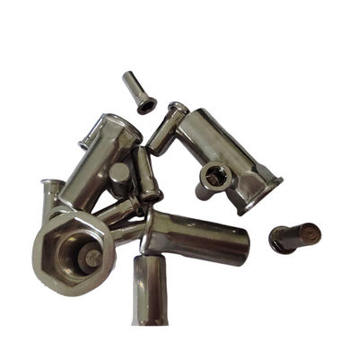 ステンレス鋼 フラットヘッド 半ヘックス 閉ざされた端 ニットナッツ 自動車用 カドミウム 塗装