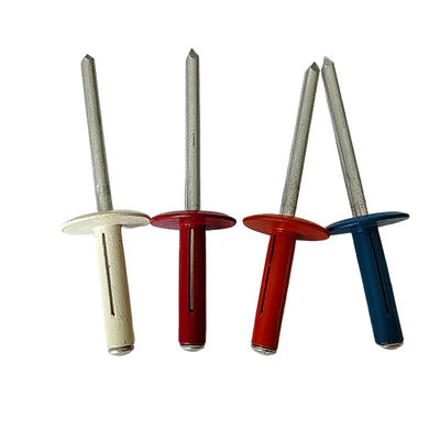 耐久性のある重用リベット 屋外防水ランプ DIN 標準のリベット