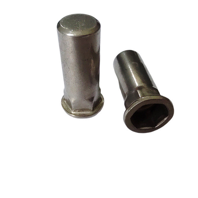 シンプルで迅速なインストール ブラックステンレス鋼の半ヘックスの閉ざされた端リベットナッツ